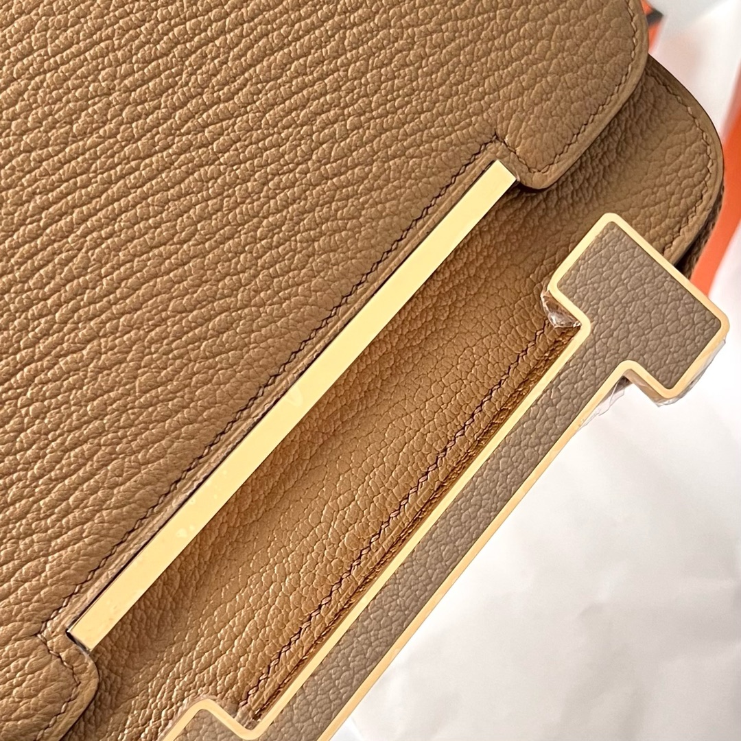 Hermes Geta Shoulder Bag In Trench Mysore Goatskin Leather